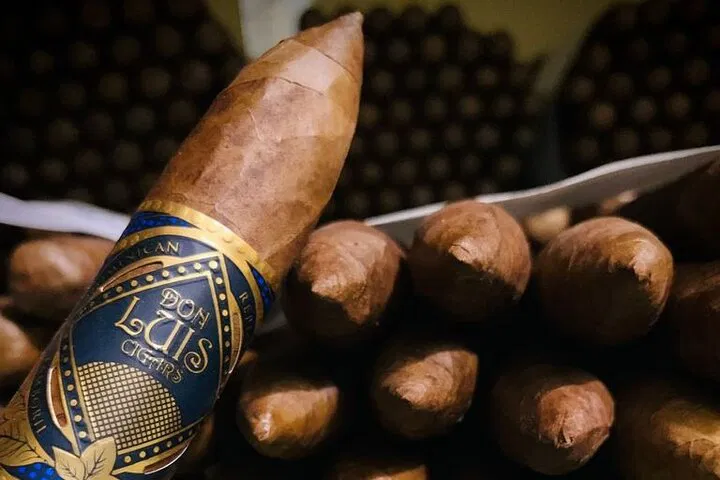 Hand-Roll Cigars: San Diego's Craft Experience