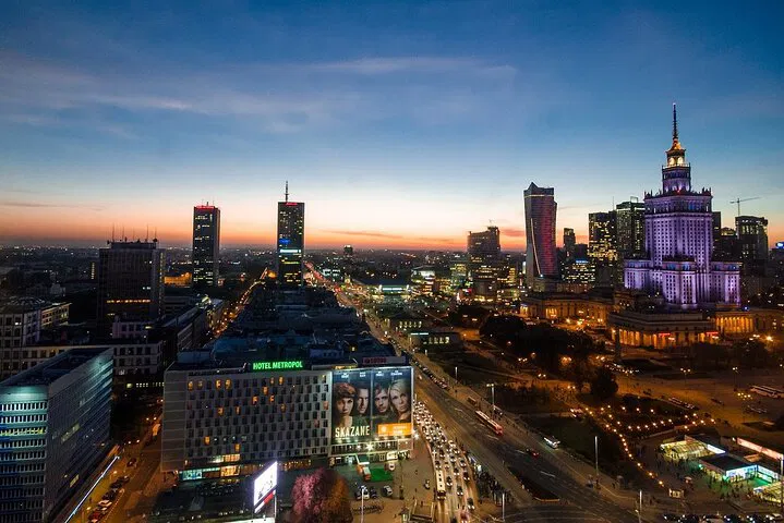 Seamless Berlin-Warsaw Private Transfer: Sightseeing Stops & Comfort