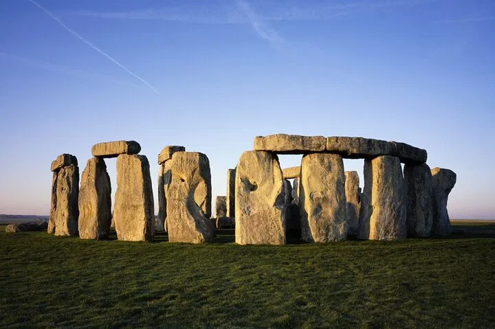 Windsor Castle & Stonehenge: Exclusive Private Tour
