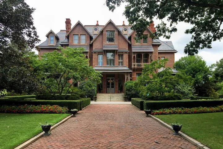 Raleigh's Historic Hunt: An Interactive Scavenger Adventure!