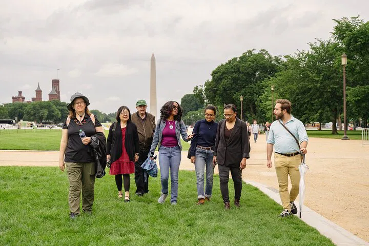 Uncover DC's Treasures: Smithsonian & NMAAHC Guided Tour
