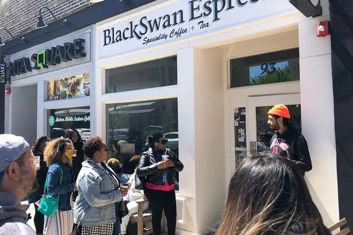 Newark Food Tour: Taste History & Delicious Eats