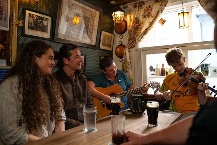 Unveiling Ireland's Wild Atlantic Way: A Luxurious Private 5-Day Adventure