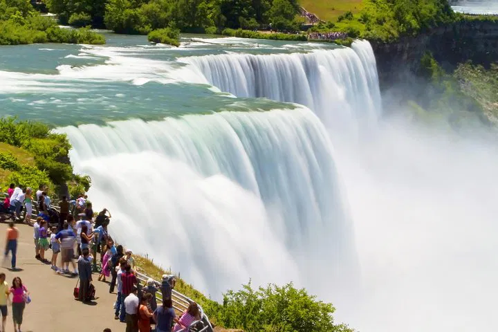 Niagara Falls: A Luxurious, Fully Customizable Day Trip from NYC