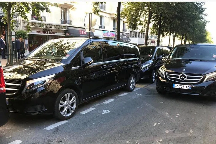 Stress-Free Port Le Havre to Paris Private Transfer