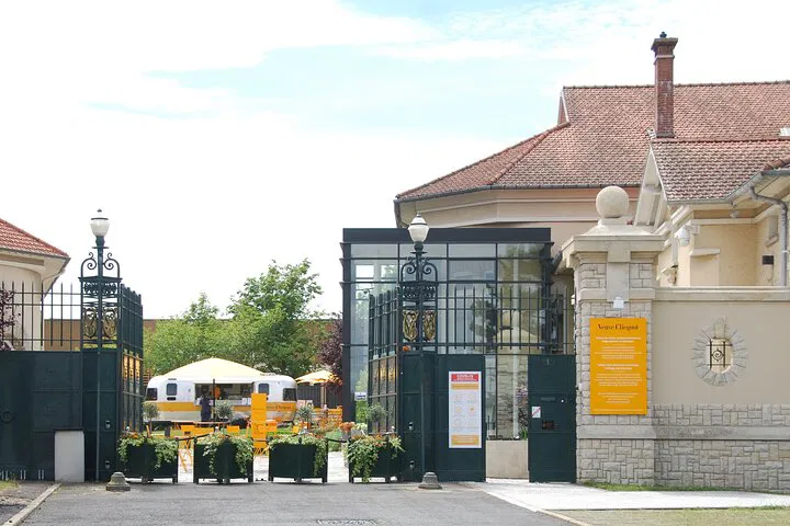 Champagne Dreams: A Luxurious Private Tour from Paris with Veuve Clicquot