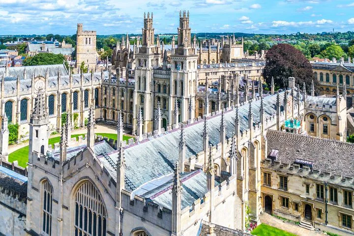Oxford's Hidden Gems: A Whirlwind 60-Minute Local Tour