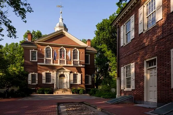 Philly's Must-See Private Walking Tour: History Unveiled!