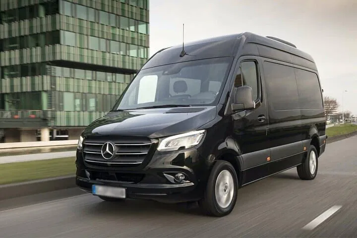 Stress-Free Avignon Departure: Private Minibus to Airport