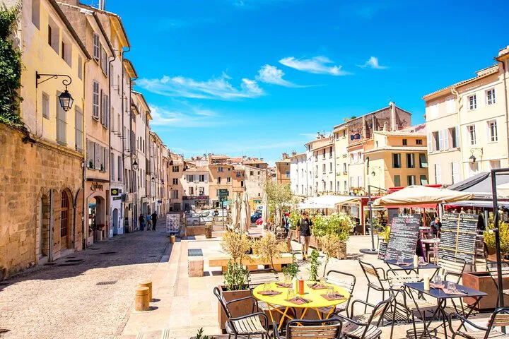 Aix-en-Provence Airport Transfer: Private Tesla Ride