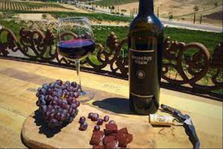Escape to Temecula: A Small Group Wine Tour from Los Angeles
