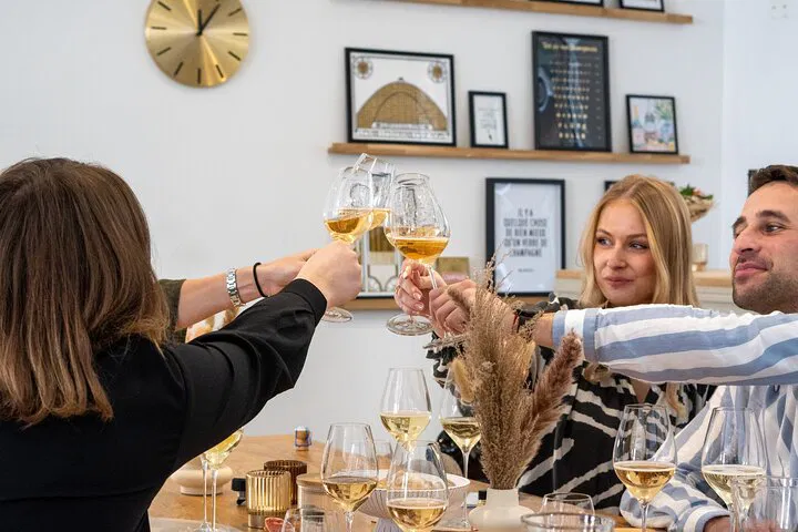 Unlock Champagne's Secrets: A Reims Tasting & Aroma Workshop