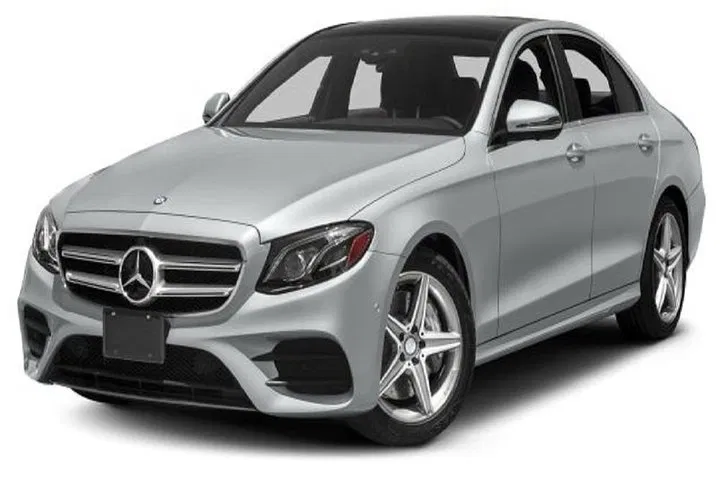 Stress-Free London Station to Hotel Transfer: Your Personal Chauffeur Awaits!