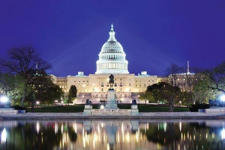 DC Night Tour: Monuments by Moonlight + Optional Tickets