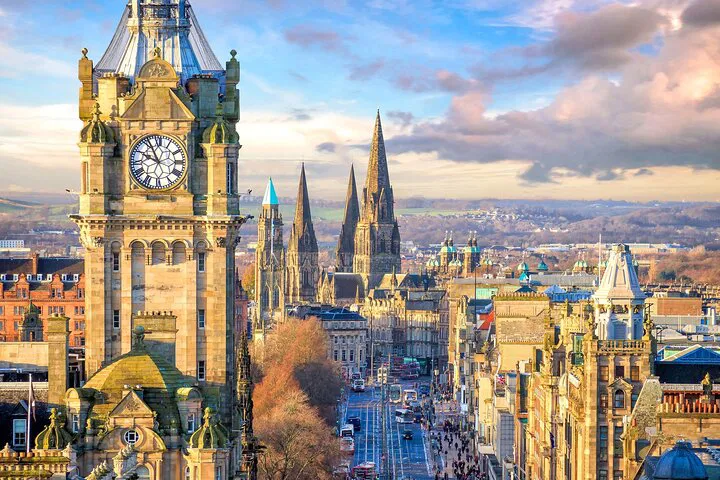 Uncover Edinburgh's Secrets: A Royal Mile Private Walking Tour