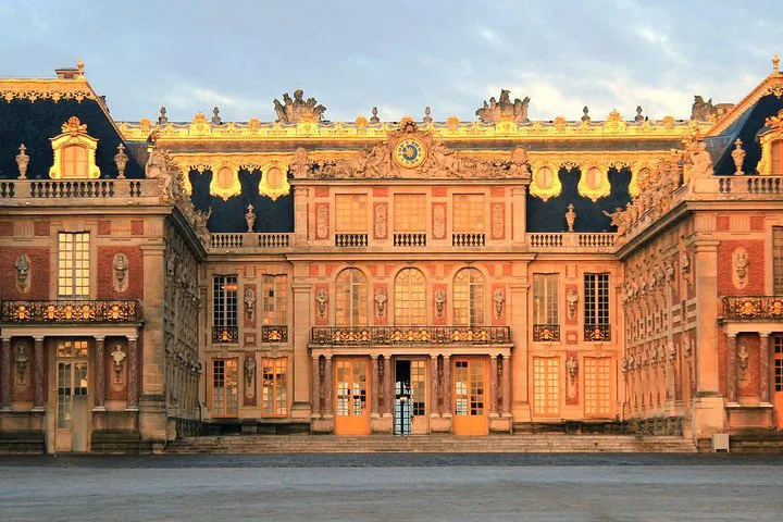 Versailles: Unveiling Royal Grandeur on a Private Day Trip