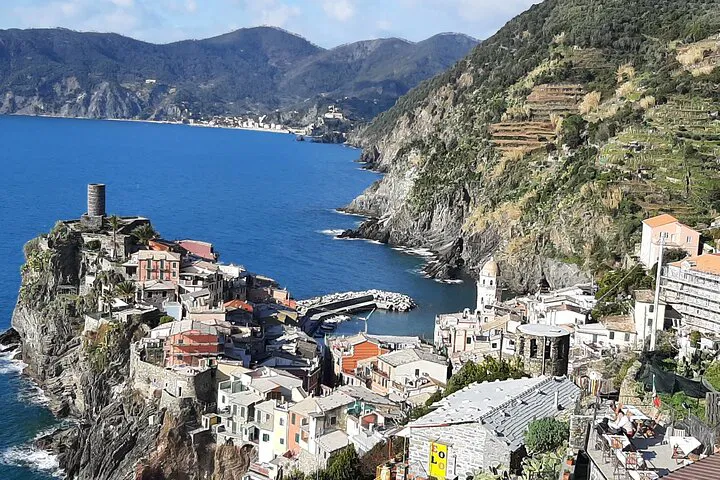 Cinque Terre: Unforgettable Exploration with a Local Guide