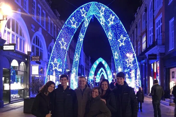 London's Dazzling Christmas Lights: A Black Cab Private Tour