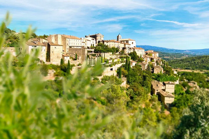 Luberon Villages Tour: Gordes, Roussillon & Ochre Trail