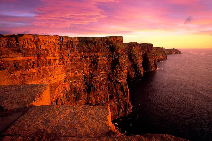 Cliffs of Moher, Aran Islands & Burren Tour