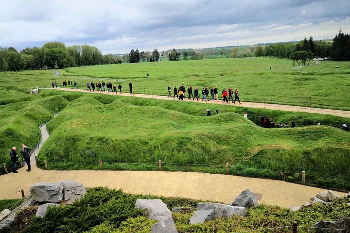 Somme Battlefields Private Tour: A Van Journey Through WWI History from Paris