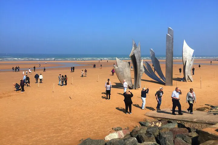 Normandy WWII Day Trip: Omaha Beach & American Cemetery