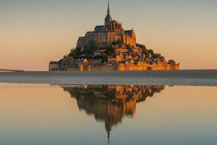 Mont St Michel & Loire Castles: 2-Day VIP Private Tour
