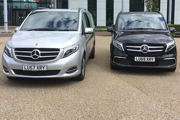 Glasgow Chauffeur: Arrive in Style and Luxury
