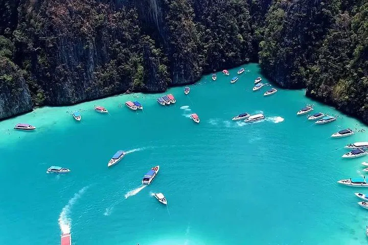 Phuket's Paradise: Unforgettable Phi Phi & Bamboo Island Speedboat Adventure