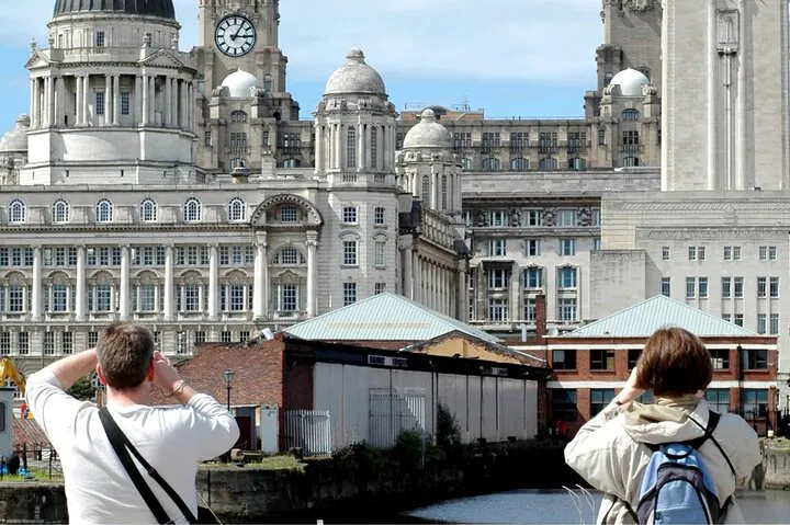 Liverpool: Private Tour with a Local Expert!