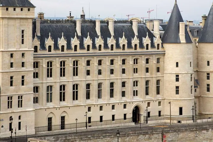 Sainte Chapelle & Conciergerie: Skip-the-Line Combo Ticket