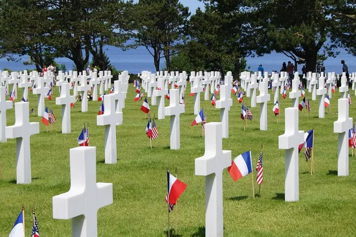 D-Day Beaches: Relive History on Omaha & Utah, from Paris/Normandy