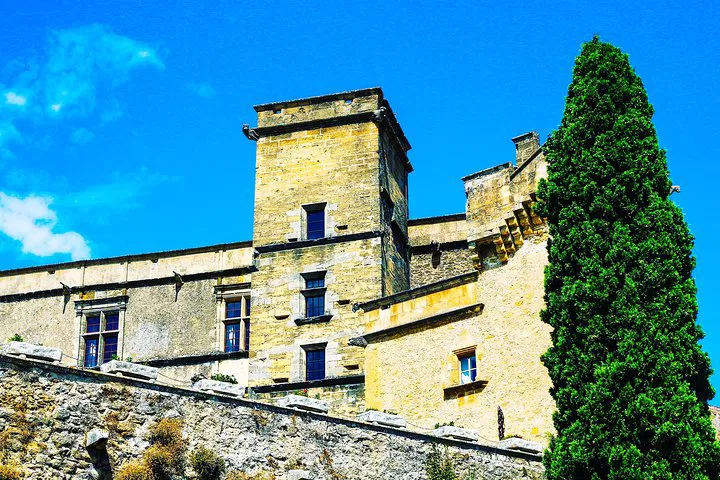 Luberon Villages Private Tour: Gordes, Lourmarin & More!
