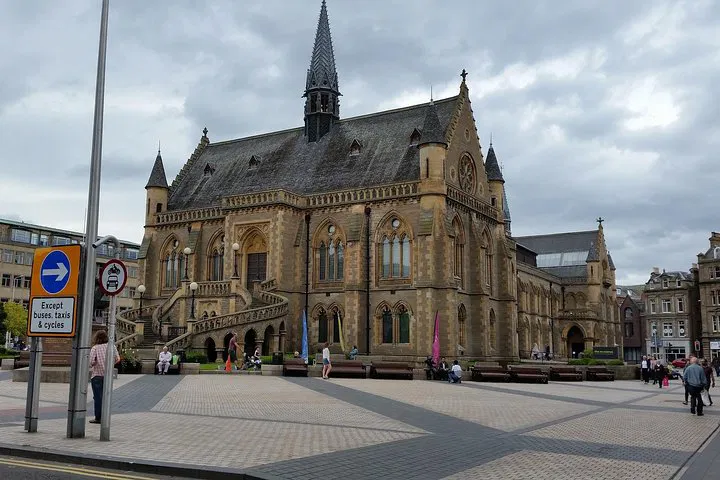 Uncover Dundee's Secrets: A Self-Guided Audio Adventure