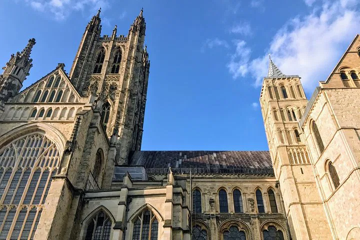 Uncover England's Treasures: A Private Day Tour to Canterbury & Leeds Castle