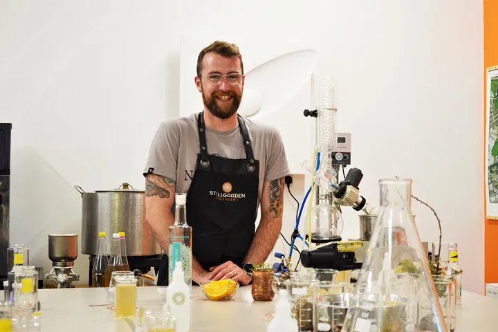 Dublin's D8 Delight: Craft Cocktails in a Willy Wonka Distillery!