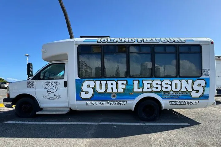 Catch a Wave: Personalized Surf Lesson in Oahu