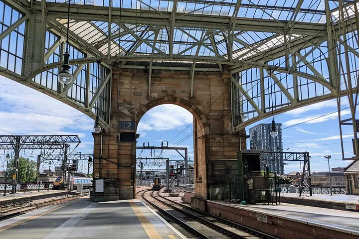Unveiling Glasgow's Architectural Gems: A Local Expert's Private Tour