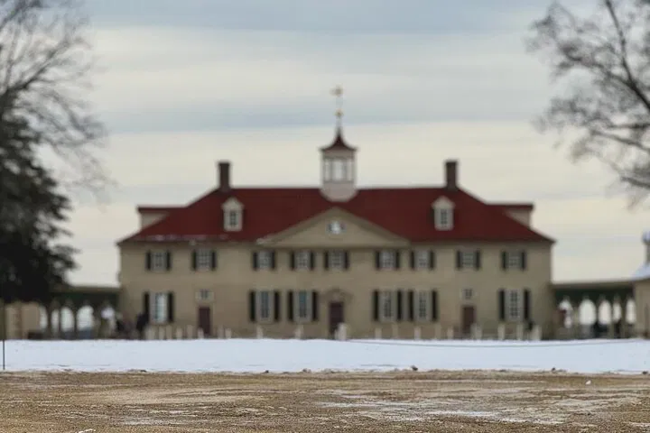 Uncover History: Private Tour of Mount Vernon & Arlington Cemetery