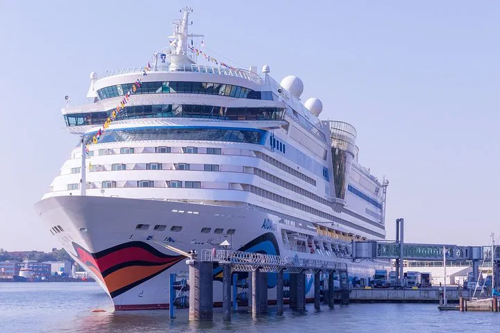Stress-Free Portsmouth Port & London Transfers: Private, Punctual & Prestigious