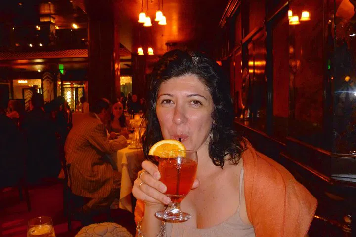 Hollywood's Hidden Haunts: A Speakeasy Bar Crawl Through Time