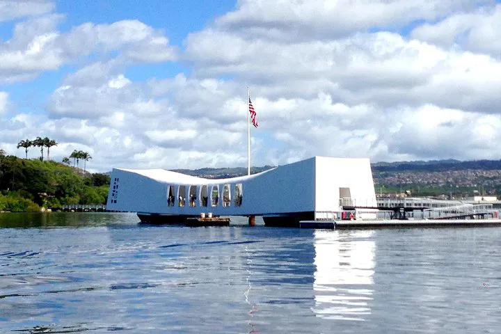Oahu: Private Pearl Harbor & Island Tour