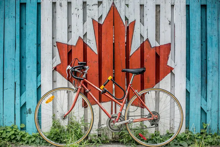 Toronto's Hidden Gems: A Personalized Kickstart Tour