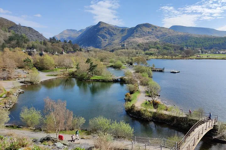 Uncover Snowdonia's Charms: A Full-Day Guided Adventure