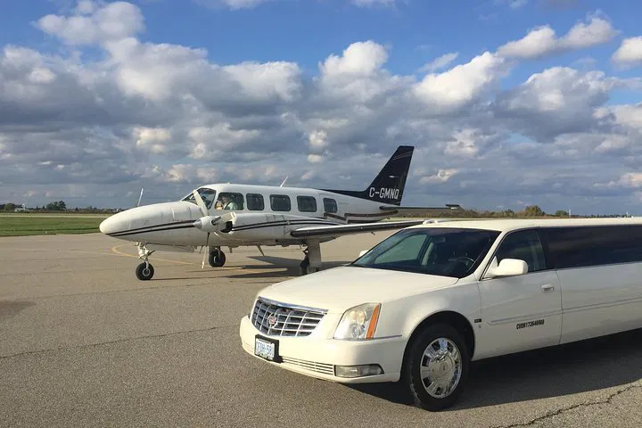 Toronto & Niagara: Aerial Views & Wine Delights!