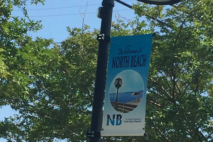 Step Back in Time: Uncover North Beach's Historic Charm on Foot!