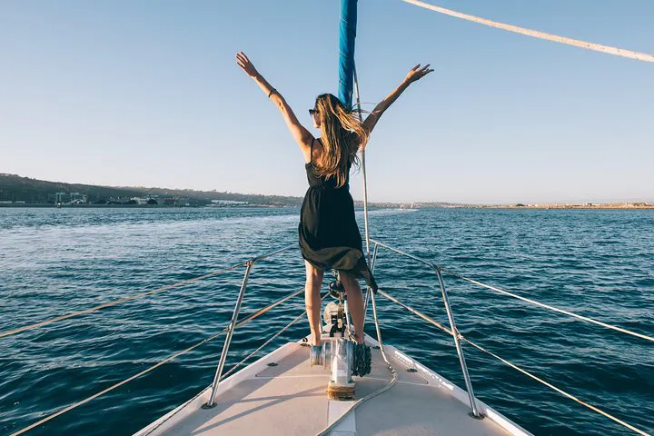 Sail Away: San Diego Bay's Scenic Sailing Adventure!