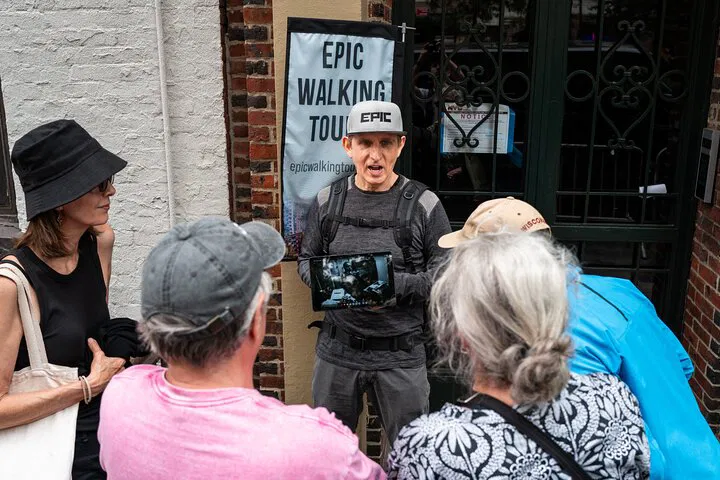 Uncover Greenwich Village's Secrets: A Historic Walking Adventure