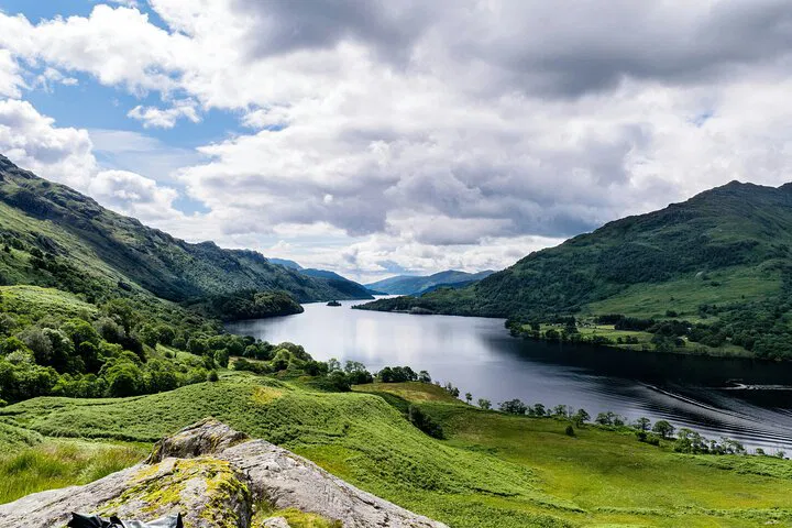 Unveiling Scotland: Glasgow & Loch Lomond Day Trip from Edinburgh