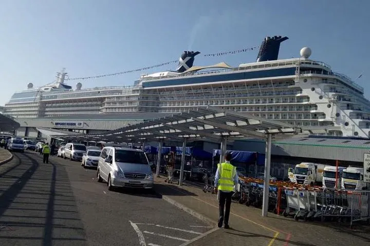 Stress-Free Cruise Transfers: London & Heathrow Hotels to Southampton
